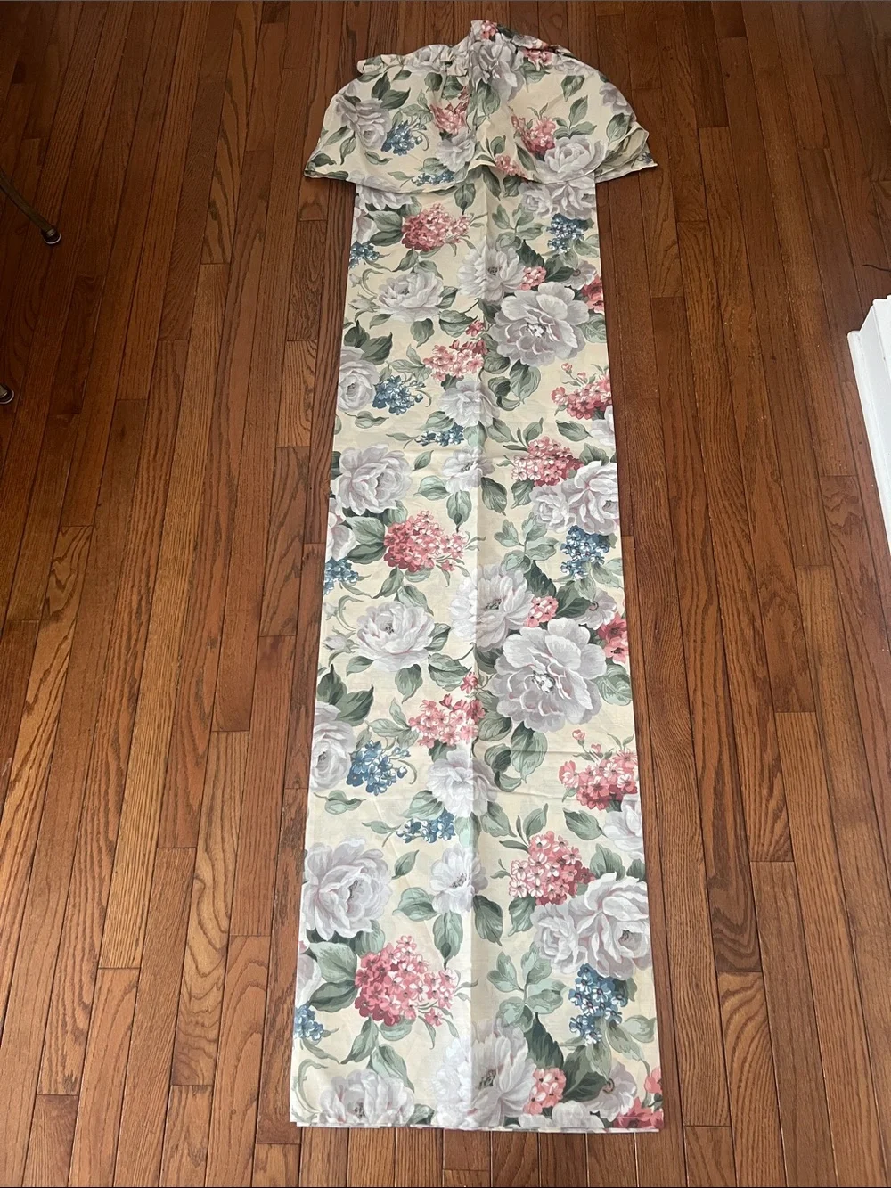 Crown Craft Williamsburg  Floral Garden Gable Ruffled Top Shower Curtain 72”L